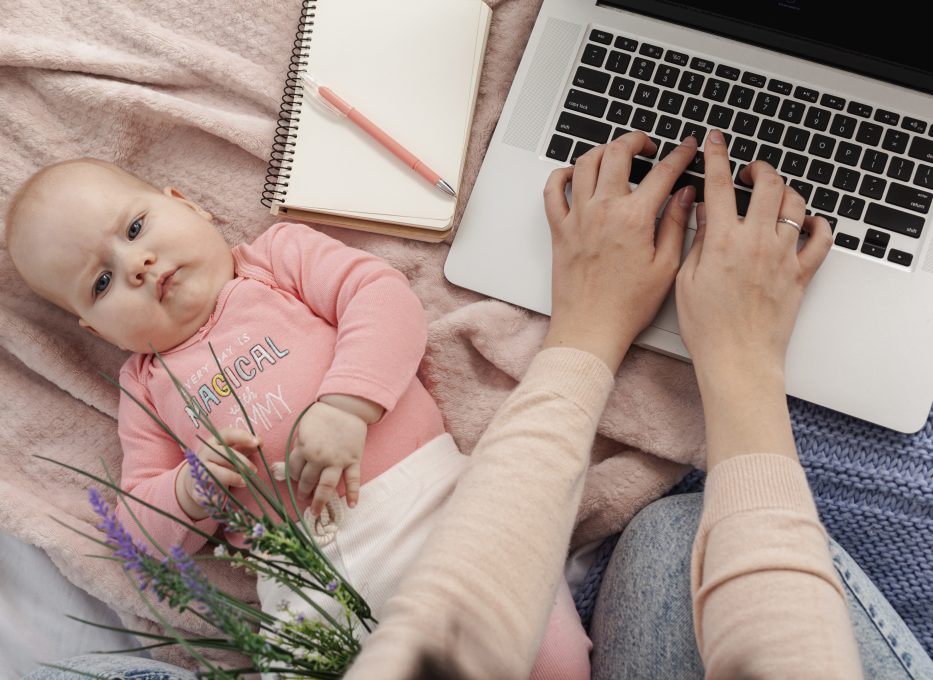 How to start a mommy blog - a step by step guide to starting a mom blog